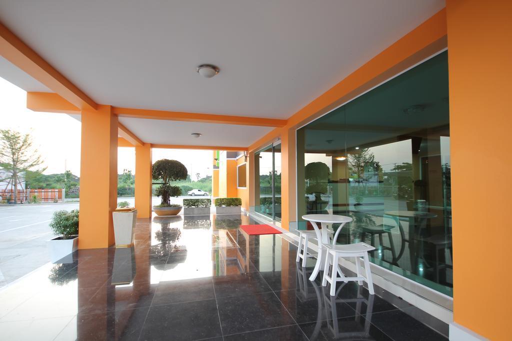 Windsor Resort Lop Buri Habitación foto