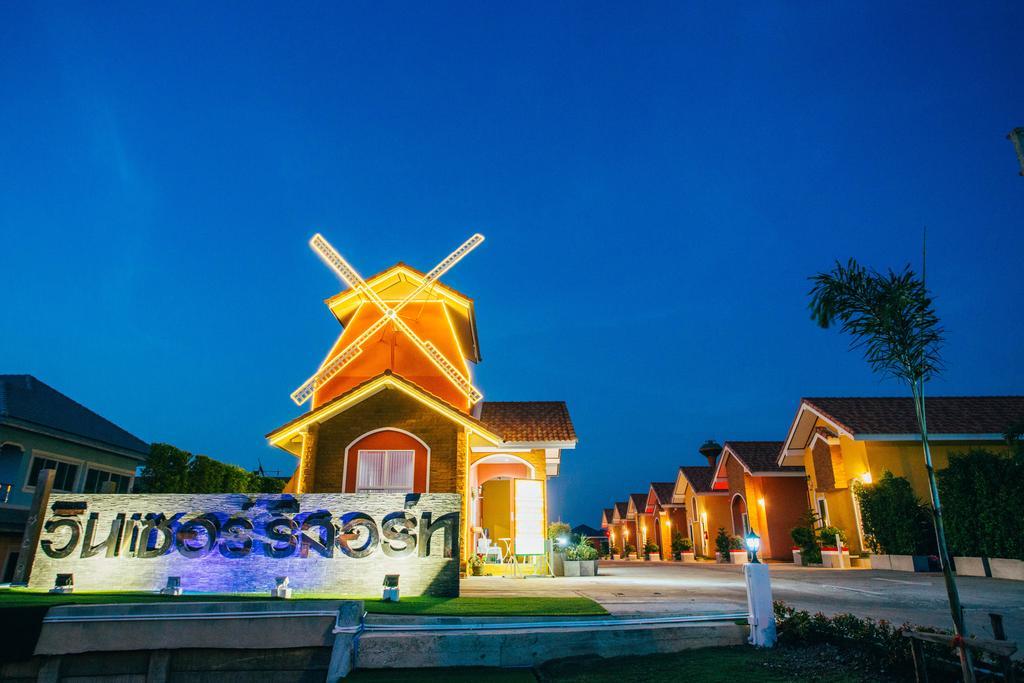 Windsor Resort Lop Buri Exterior foto